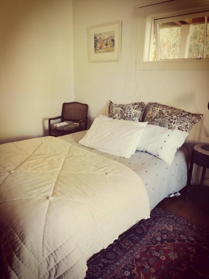 Brony'S Beachfront-Short And Long Term Stays Porirua Esterno foto