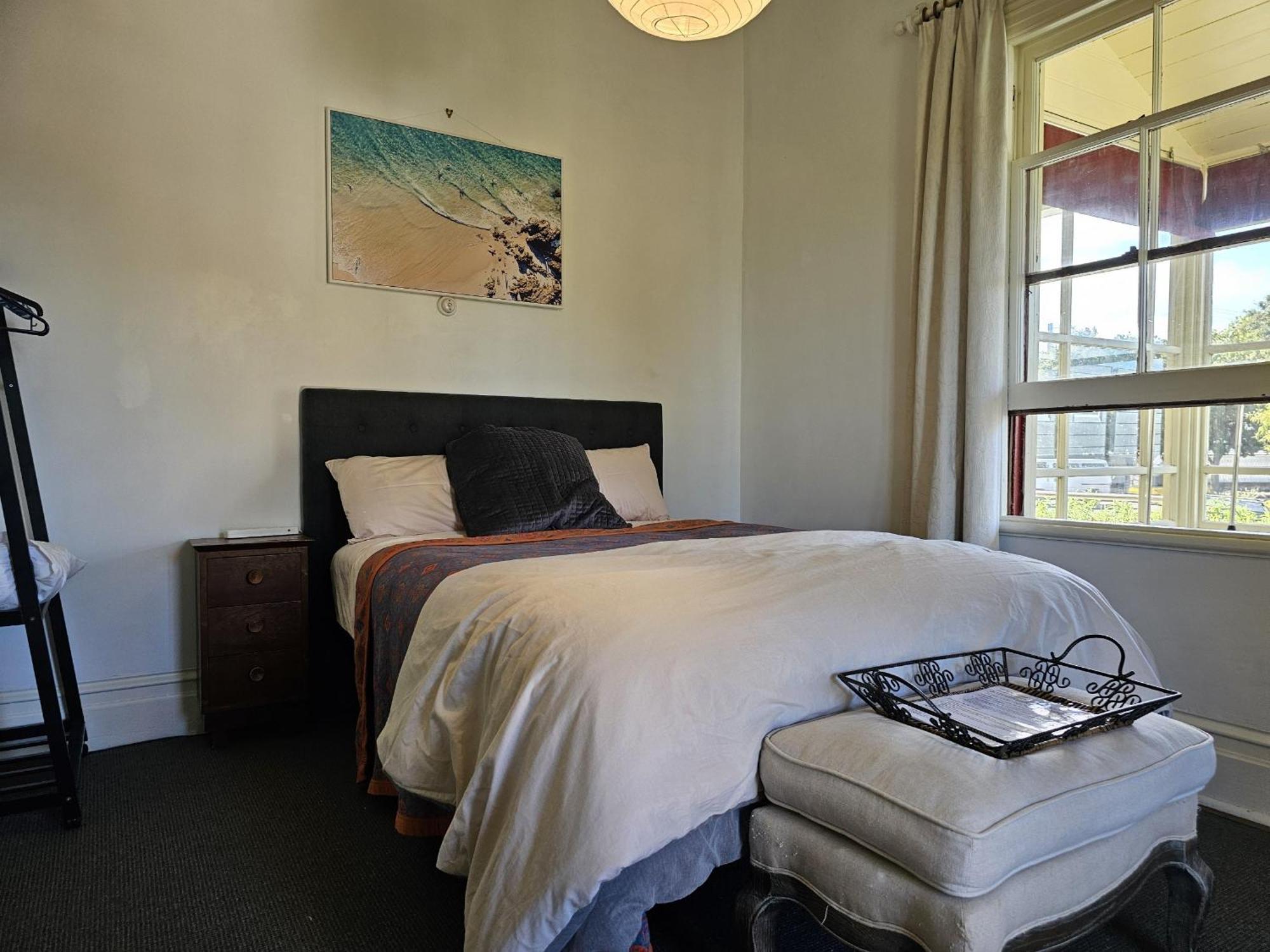 Brony'S Beachfront-Short And Long Term Stays Porirua Esterno foto