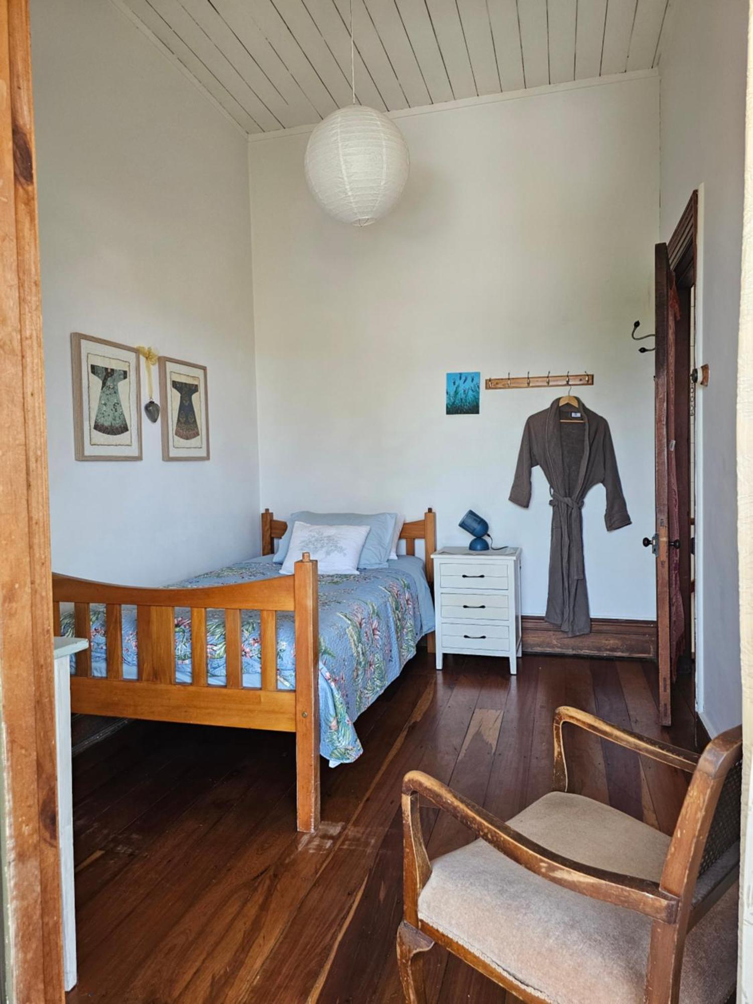 Brony'S Beachfront-Short And Long Term Stays Porirua Esterno foto